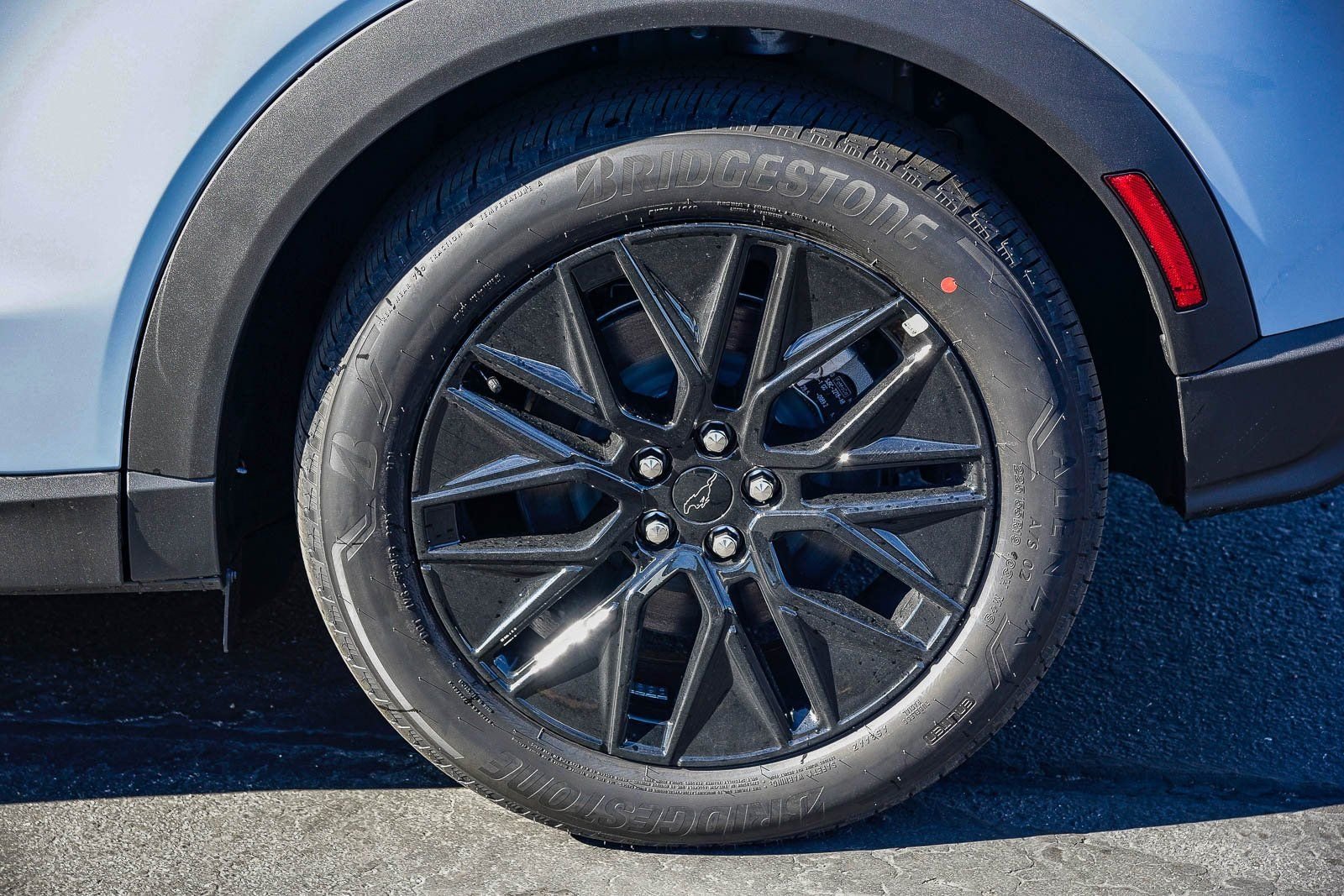 New 2026 Glacier Gray Metallic Tri-coat Ford Select image 8