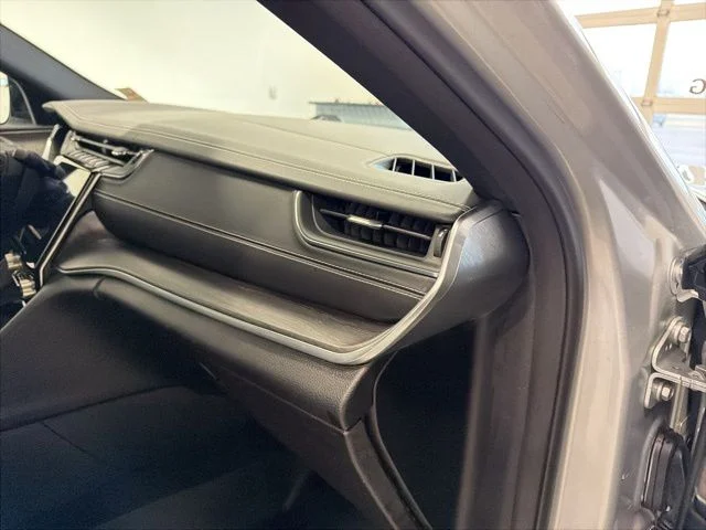 2022 Jeep Grand Cherokee Overland - Photo 42