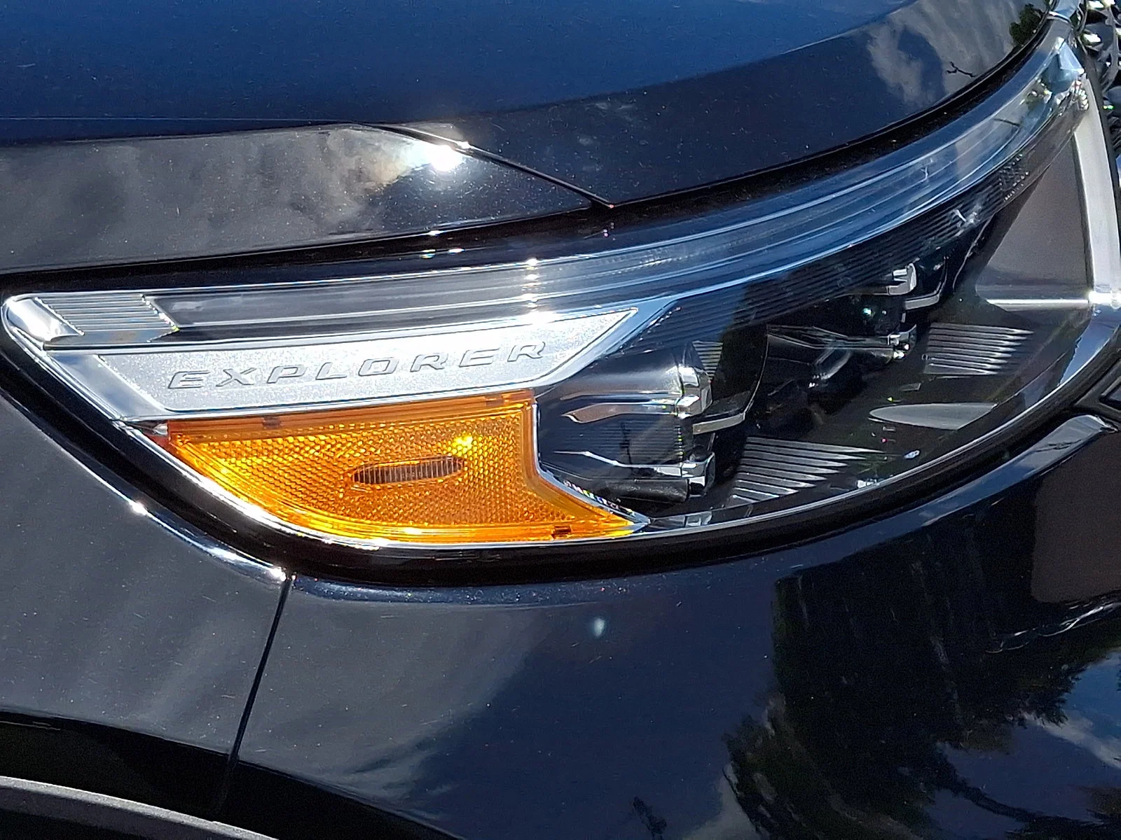Used 2023 Black Metallic Ford XLT image 9