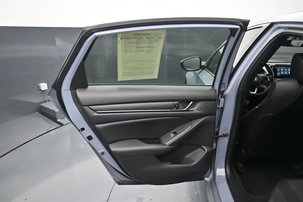 Used 2022 Sonic Gray Pearl Honda Sport image 16
