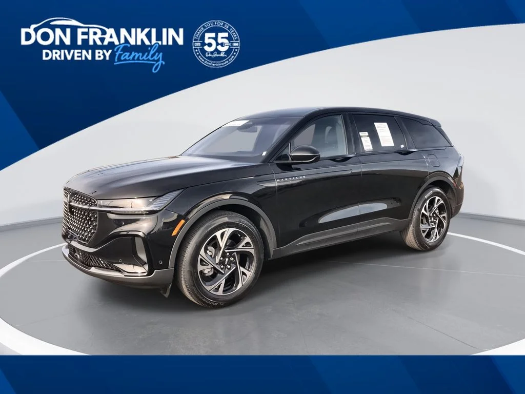2024 Lincoln Nautilus Premiere AWD's photo