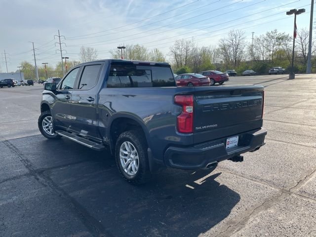 Used 2019 Blue Chevrolet RST image 3