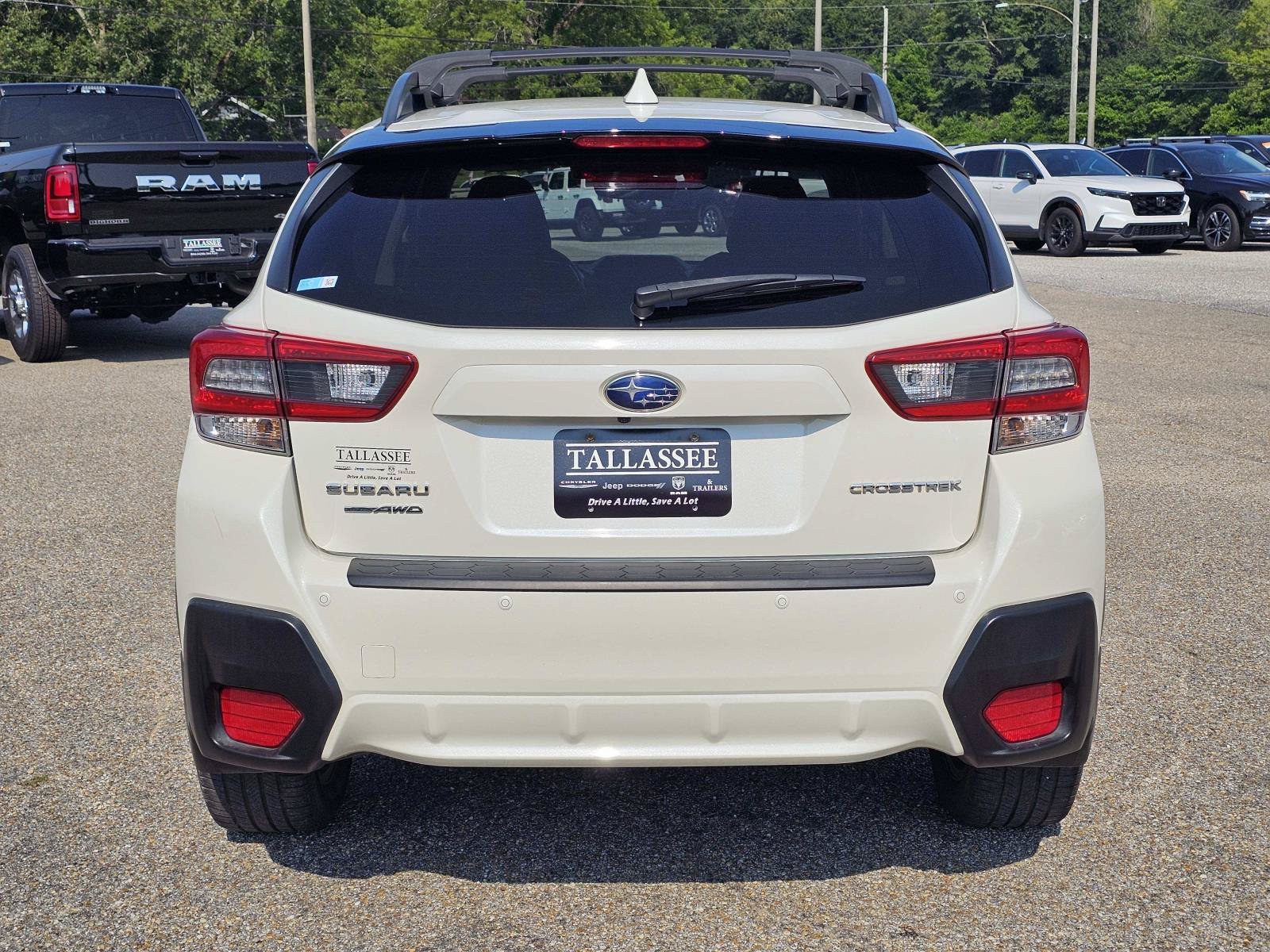 Used 2021 Crystal White Pearl Subaru Limited image 10