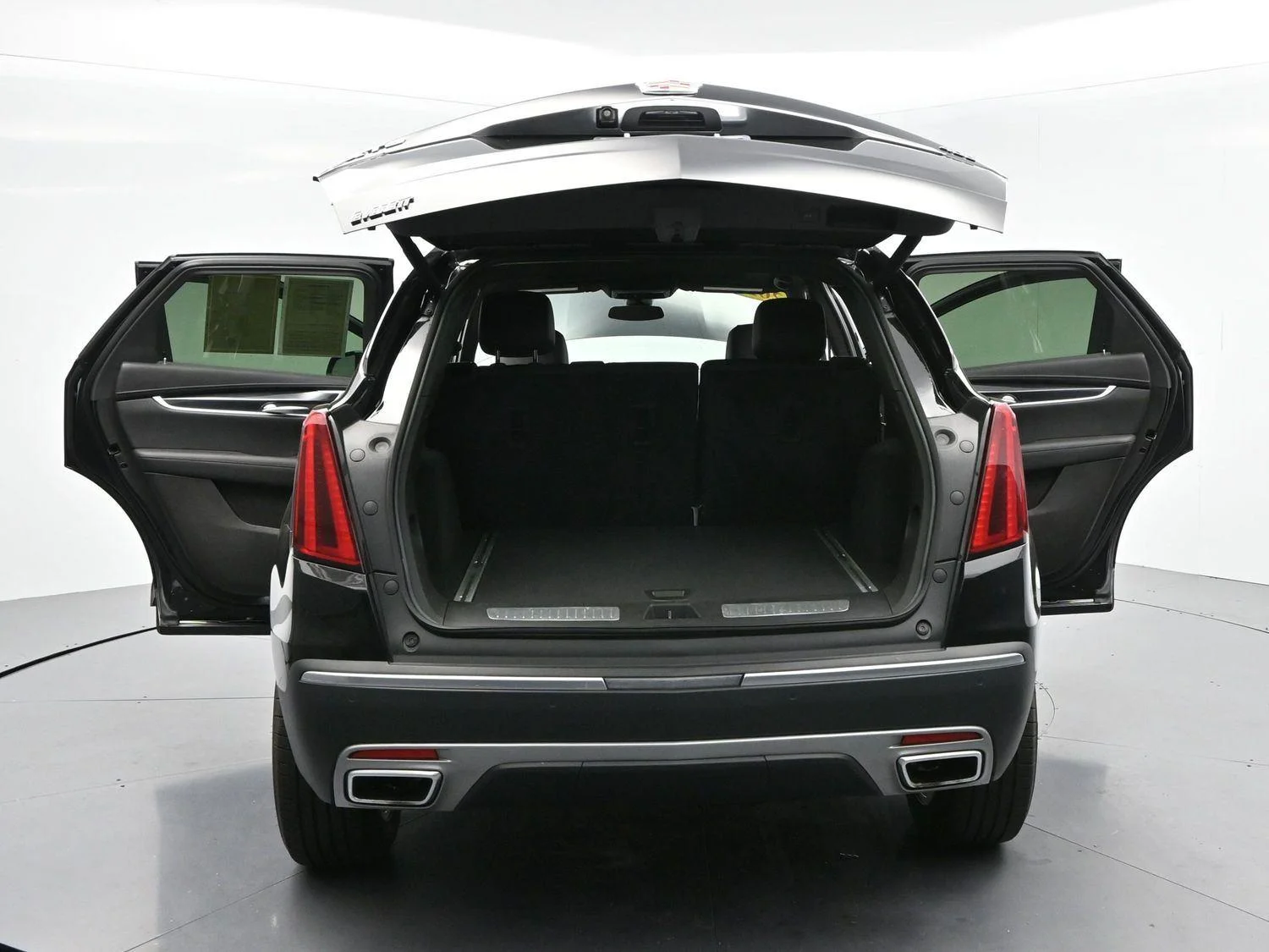 Used 2025 Stellar Black Metallic Cadillac Premium Luxury image 44
