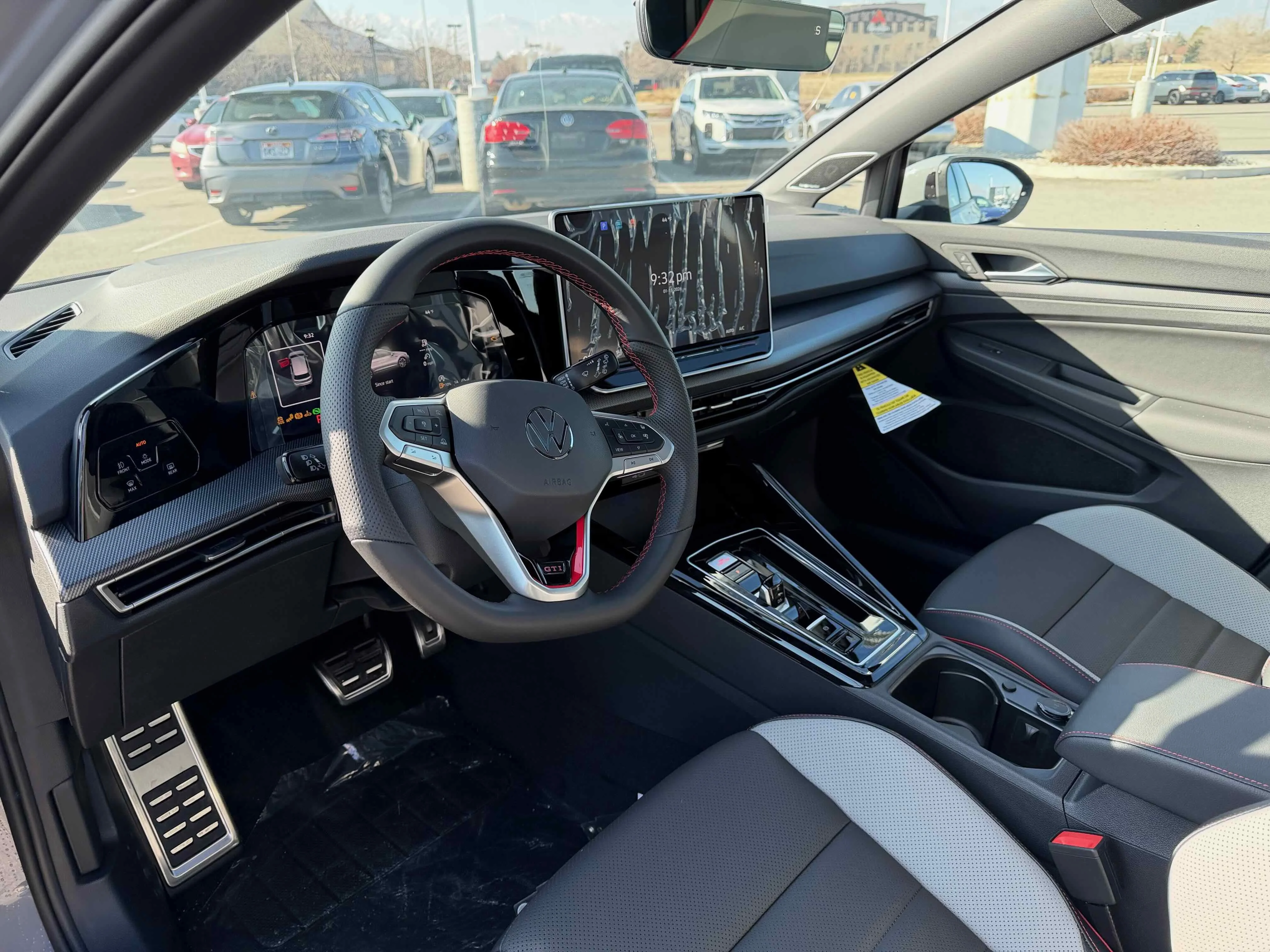 New 2026 Moonstone Volkswagen SE image 4