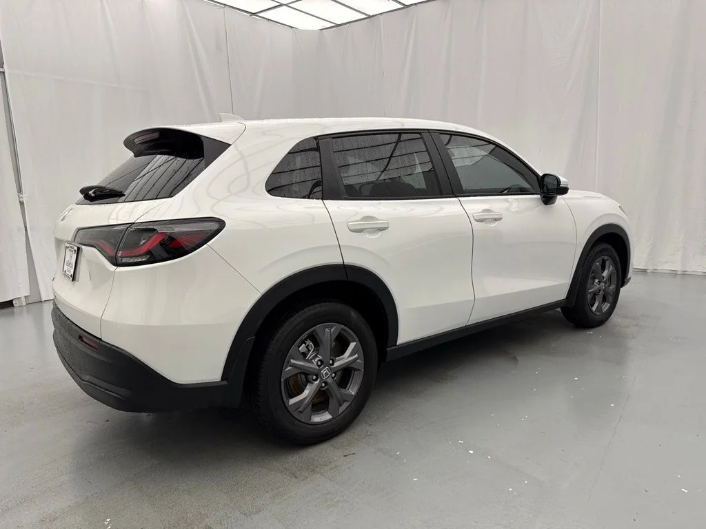New 2027 Platinum White Pearl Honda LX image 12