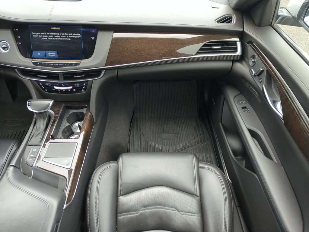 Used 2017 Silver Cadillac 3.0L Twin Turbo Platinum image 13