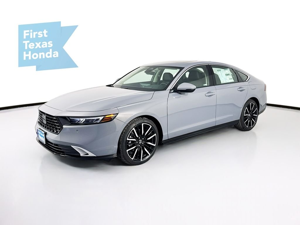 New 2026 Urban Gray Pearl Honda Touring image 4