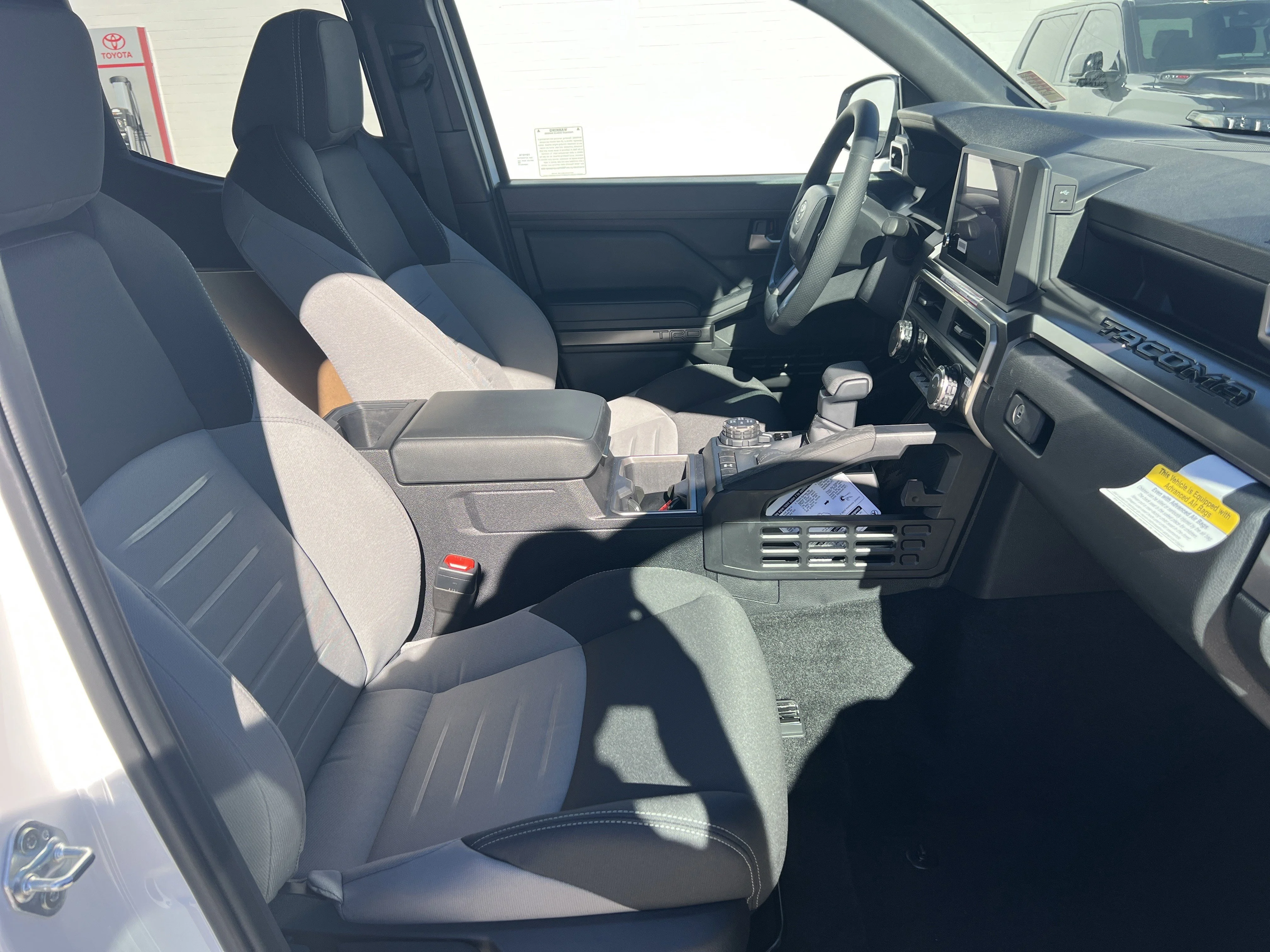 2026 Toyota Tacoma TRD Off Road - Photo 8