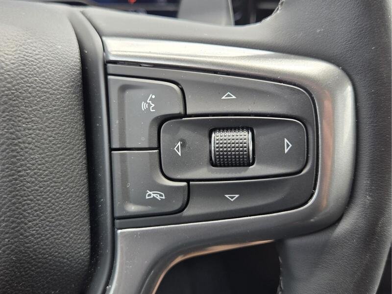 Used 2025 Pearl CHEVROLET 4WD CREW CAB 147" LTZ image 32
