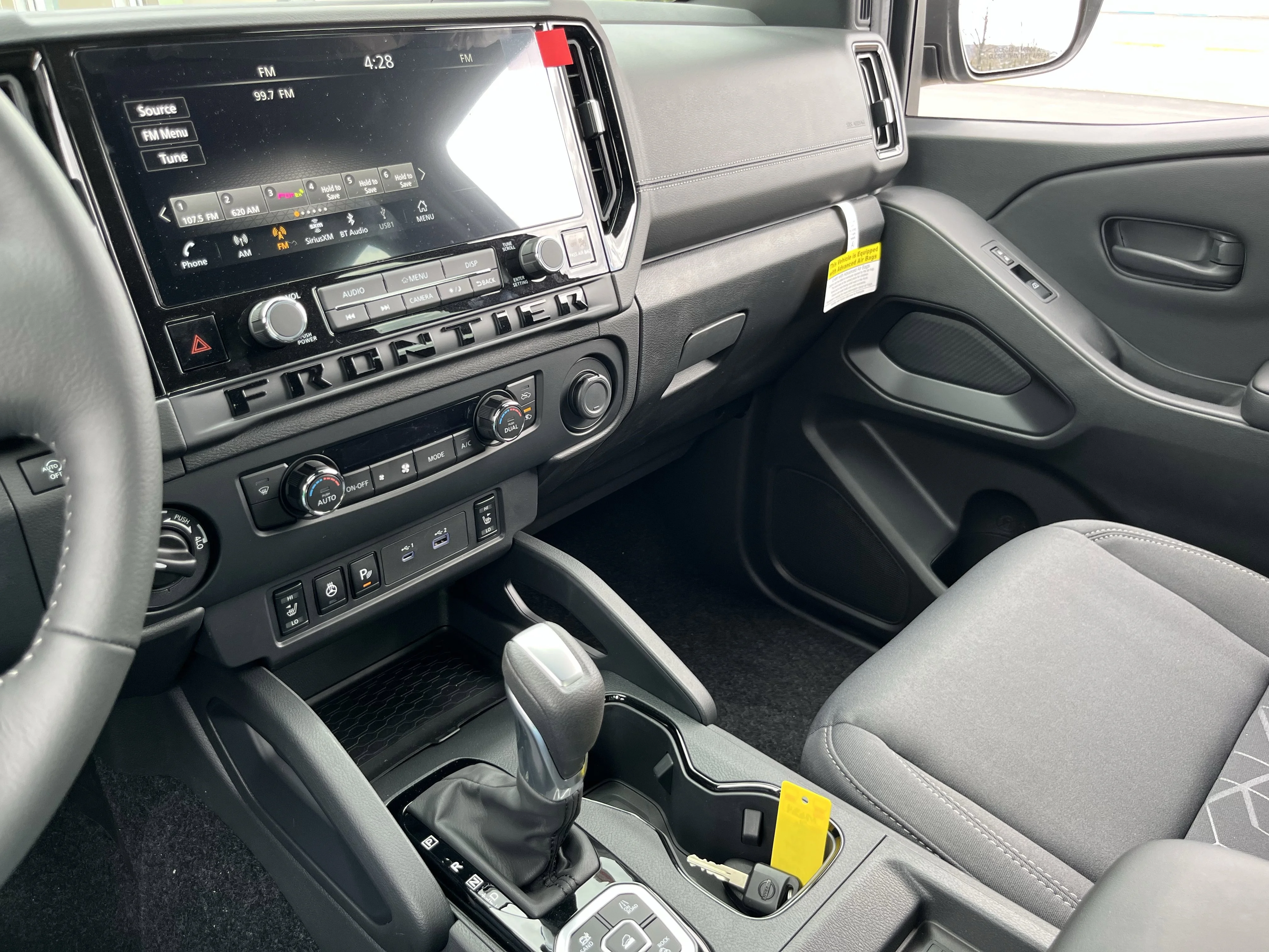 New 2026 Boulder Gray Pearl Nissan Crew Cab SV image 25