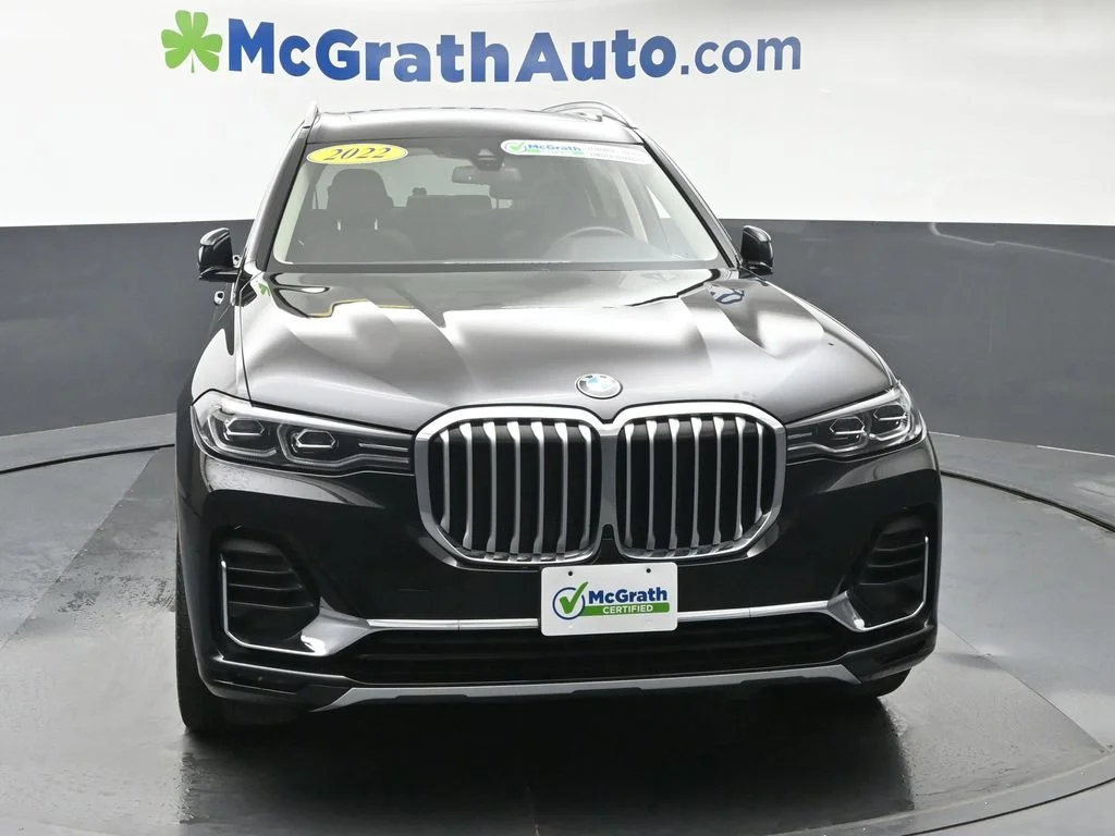 Certified Used 2022 Black BMW xDrive40i image 5