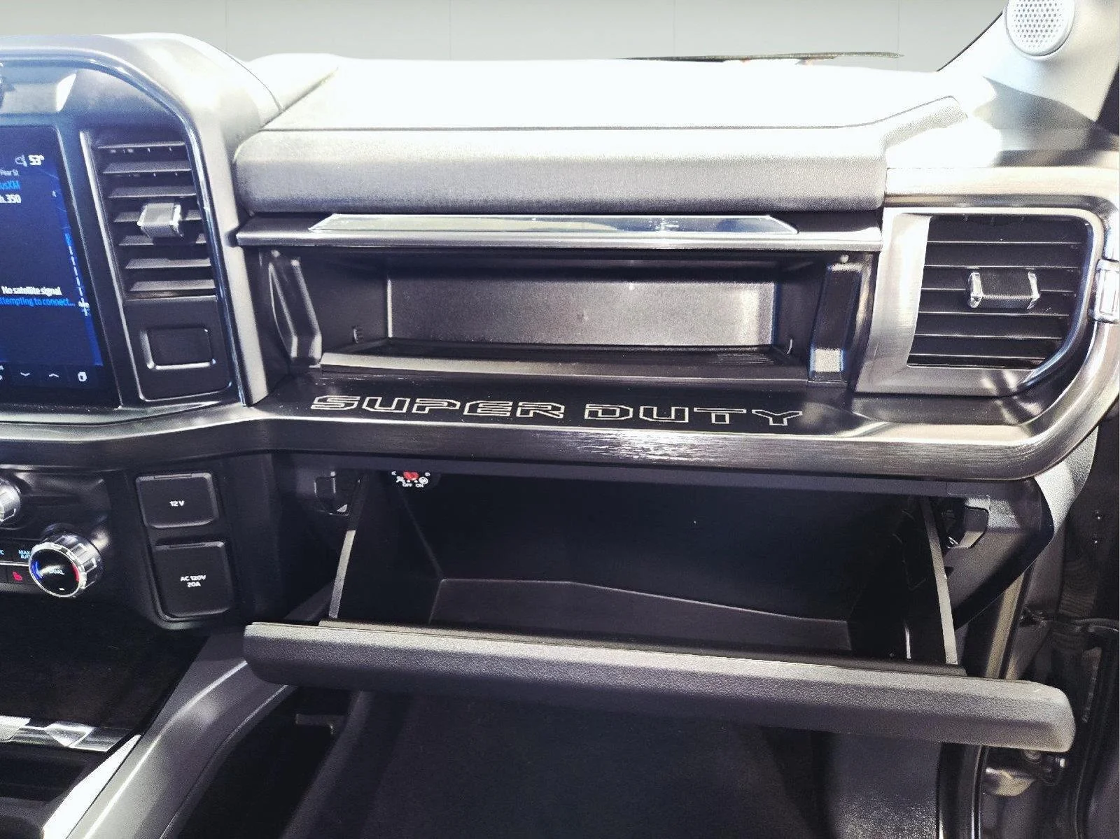 Used 2024 Carbonized Gray Ford Lariat image 73
