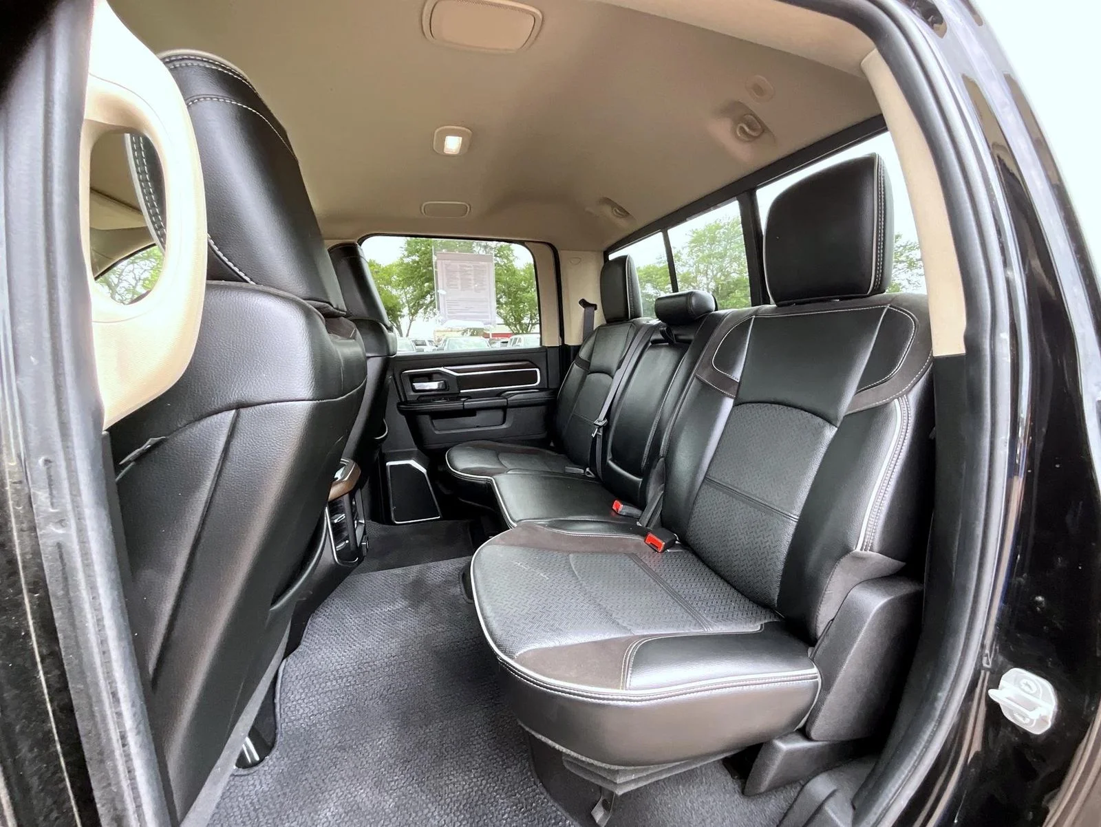 Used 2022 Black Ram Laramie image 20