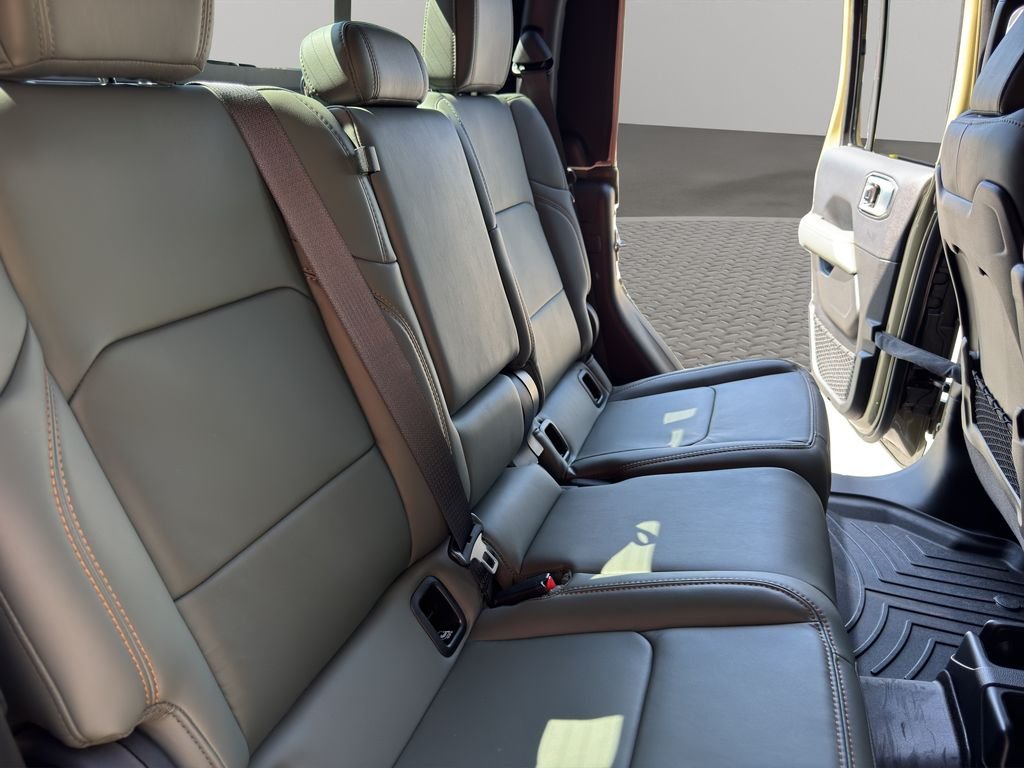 Used 2025 Green Jeep Mojave X image 39