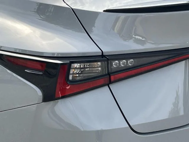 Certified Used 2025 WIND Lexus 500 F SPORT Performance image 11