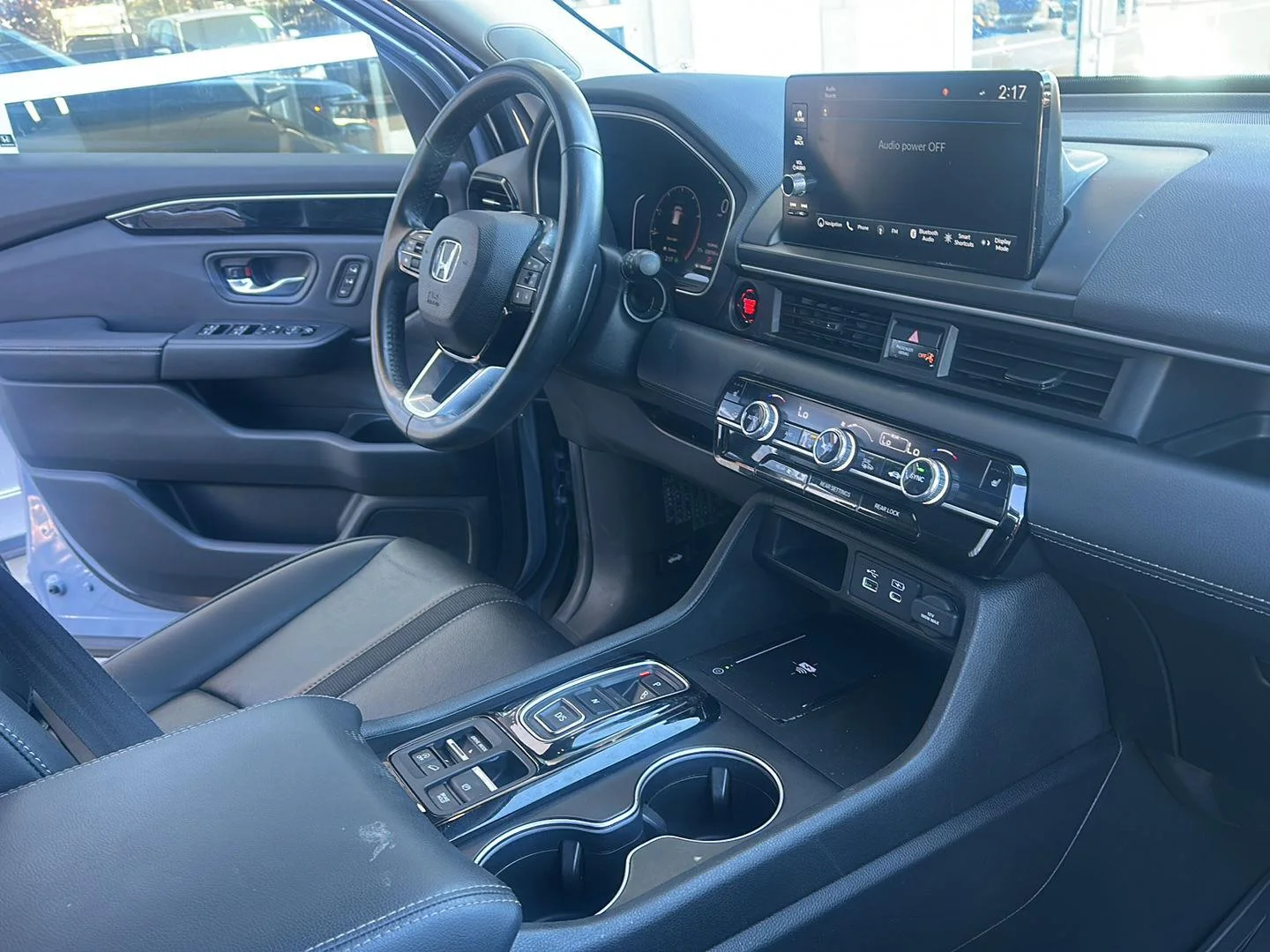 Used 2025 Sonic Gray Pearl Honda Touring image 9