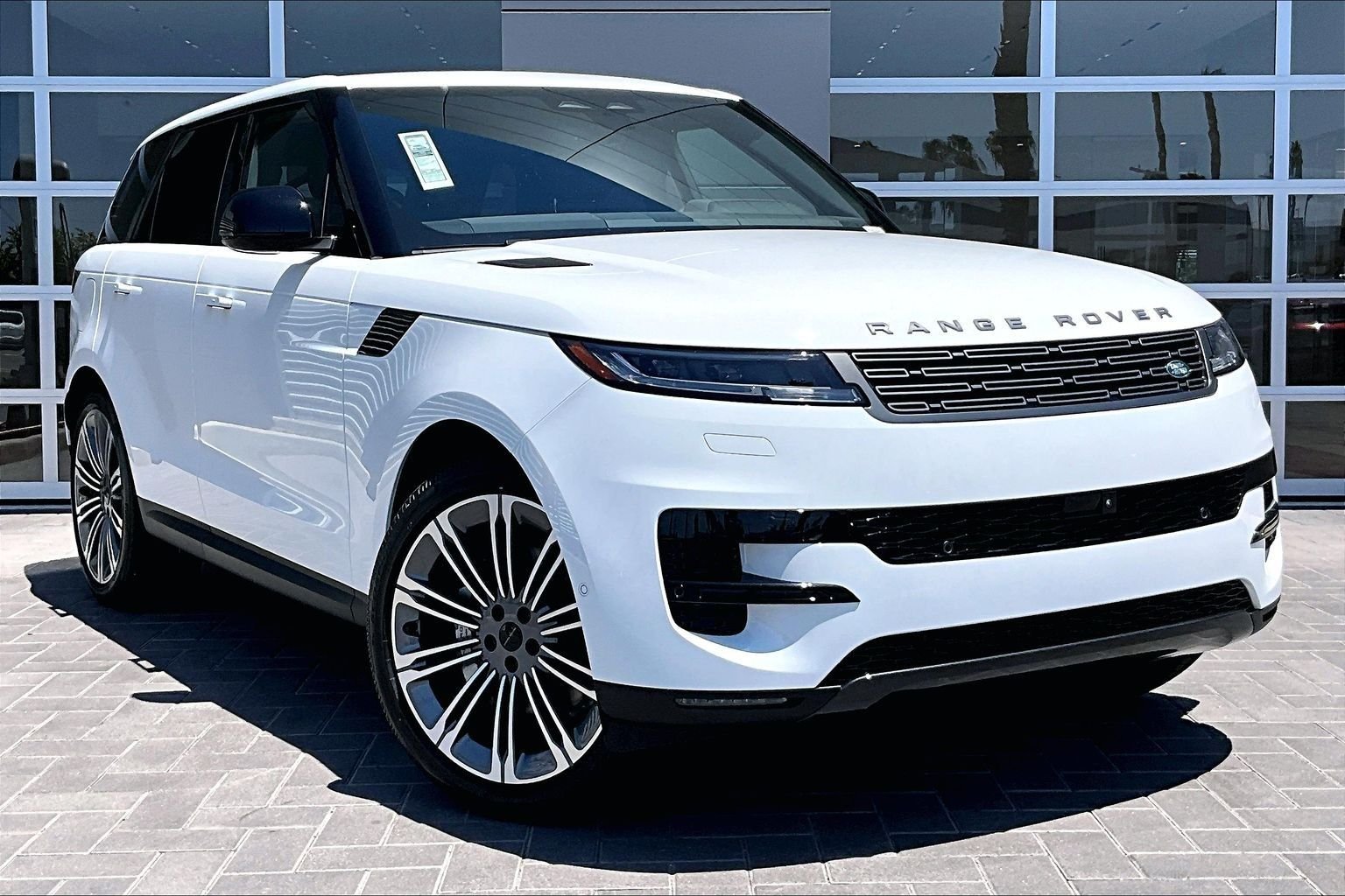 New 2026 Fuji White Land Rover SE image 2