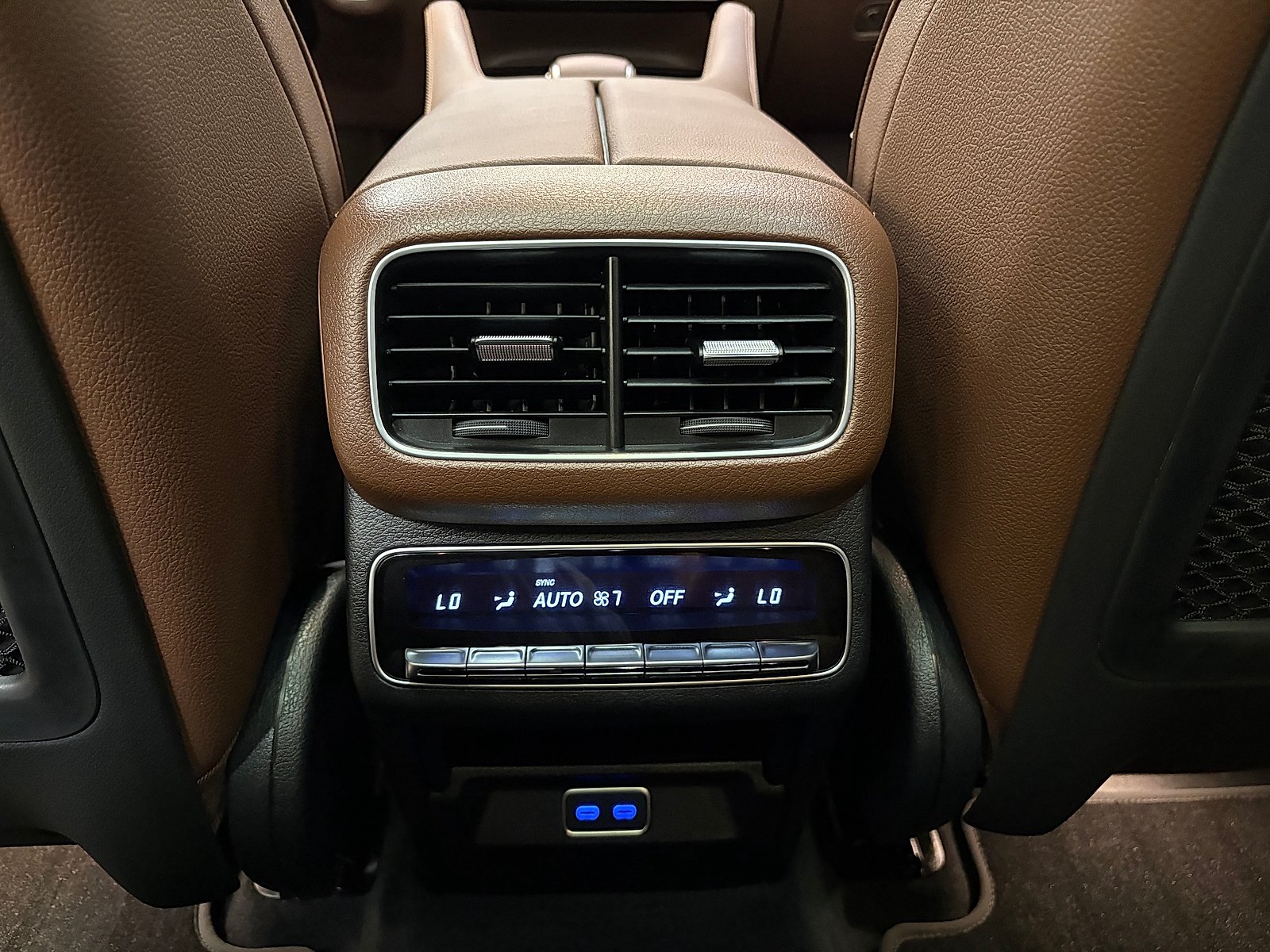 New 2026 Obsidian Black Metallic Mercedes-Benz 4MATIC® image 31
