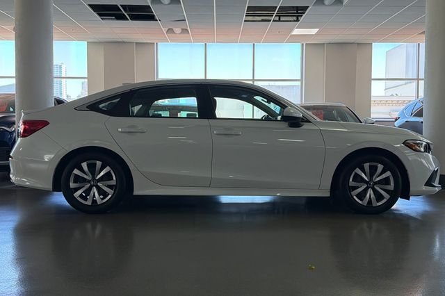 Certified Used 2024 Platinum White Pearl Honda LX image 3