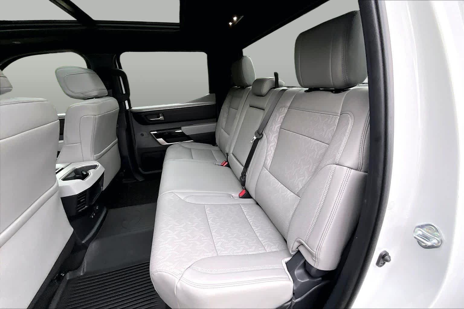 Used 2025 Wind Chill Pearl Toyota Limited image 20