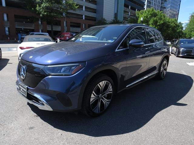2023 Mercedes-Benz EQE SUV EQE 350 4MATIC's photo