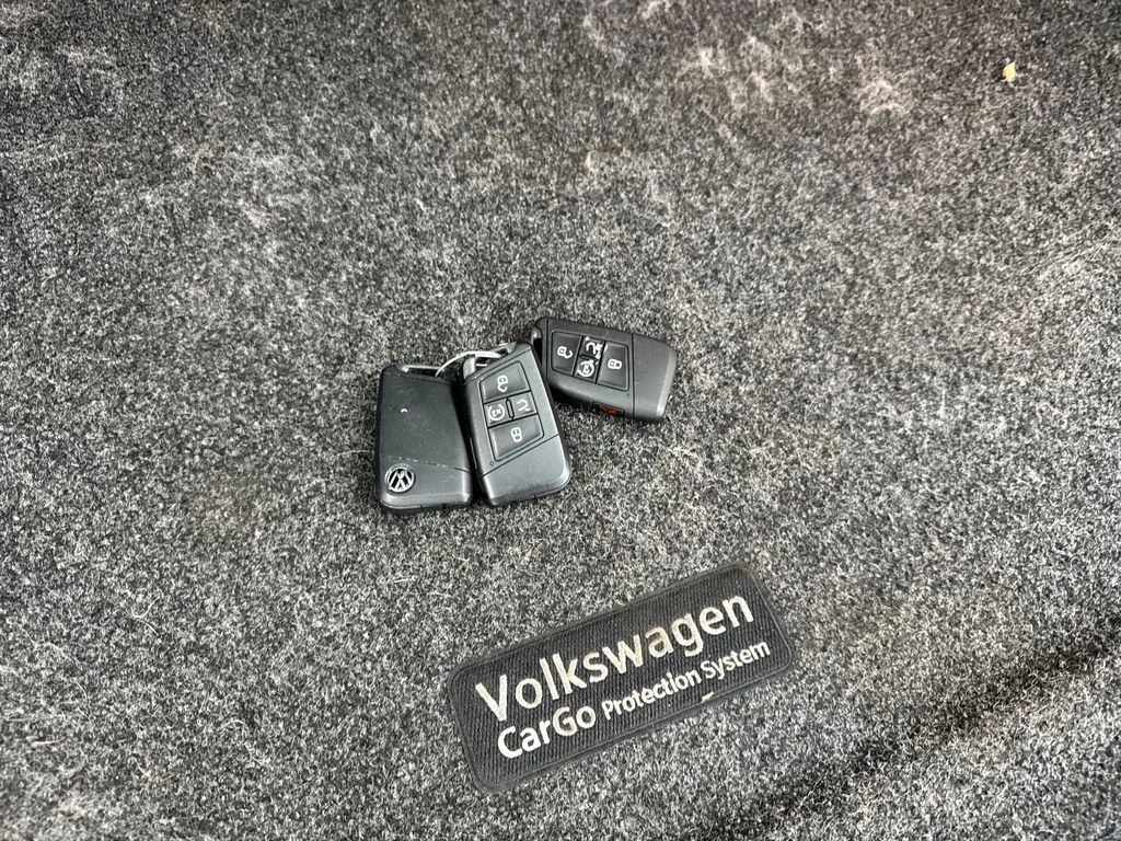 Used 2022 Blue Volkswagen 1.5T SE CAM,PANO,HTD STS,BLIND SPOT,18" WLS image 82