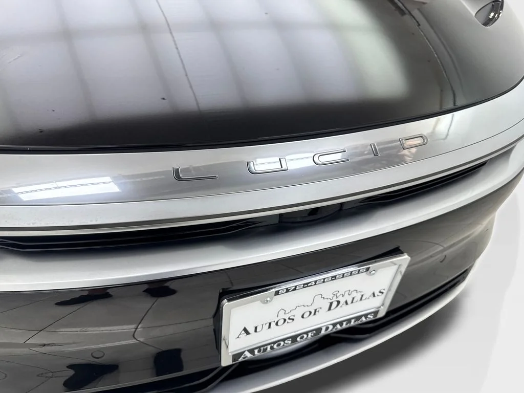 Used 2023 Black Lucid Touring image 23