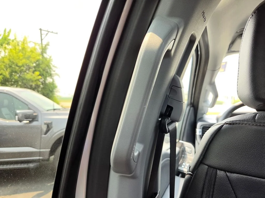 New 2026 Star White Metallic Tri-Coat Ford F-350® Lariat® image 22