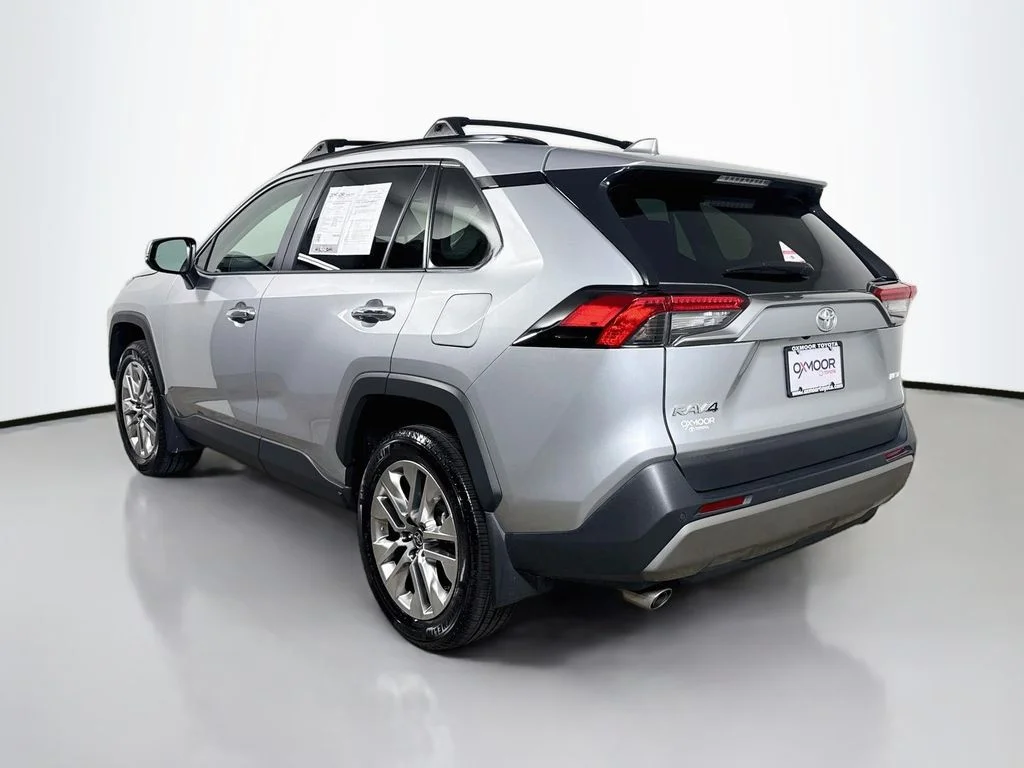 Used 2025 Silver Sky Metallic Toyota Limited image 5