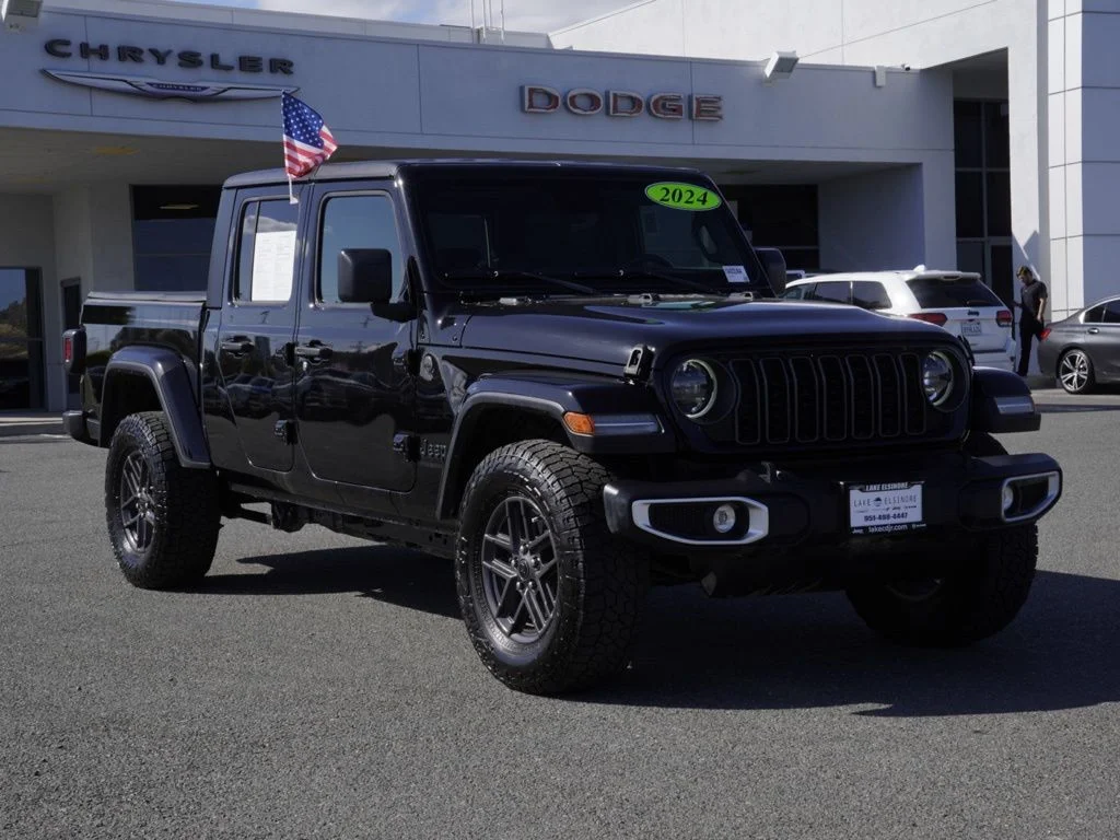 2024 Jeep Gladiator