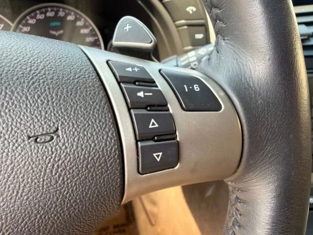 Used 2009 Black Chevrolet Base image 16