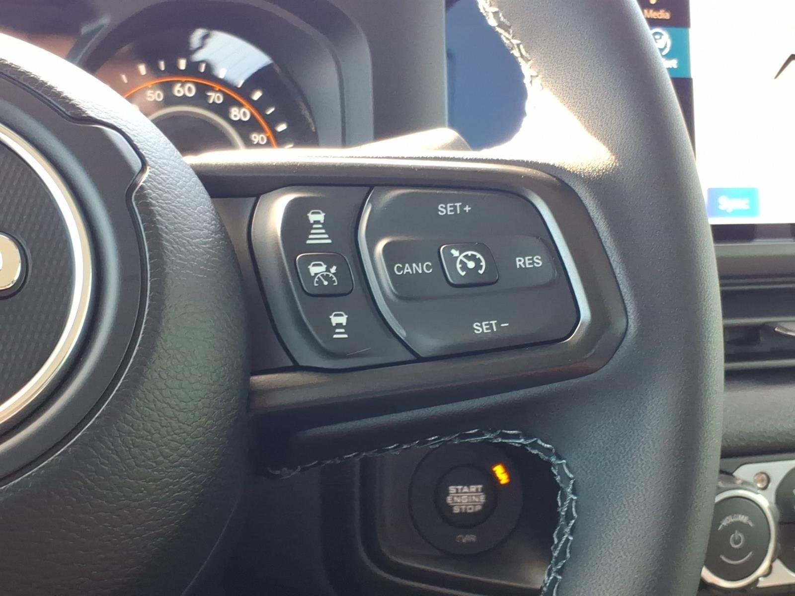 New 2026 Black Clear-Coat Exterior Paint Jeep  image 27
