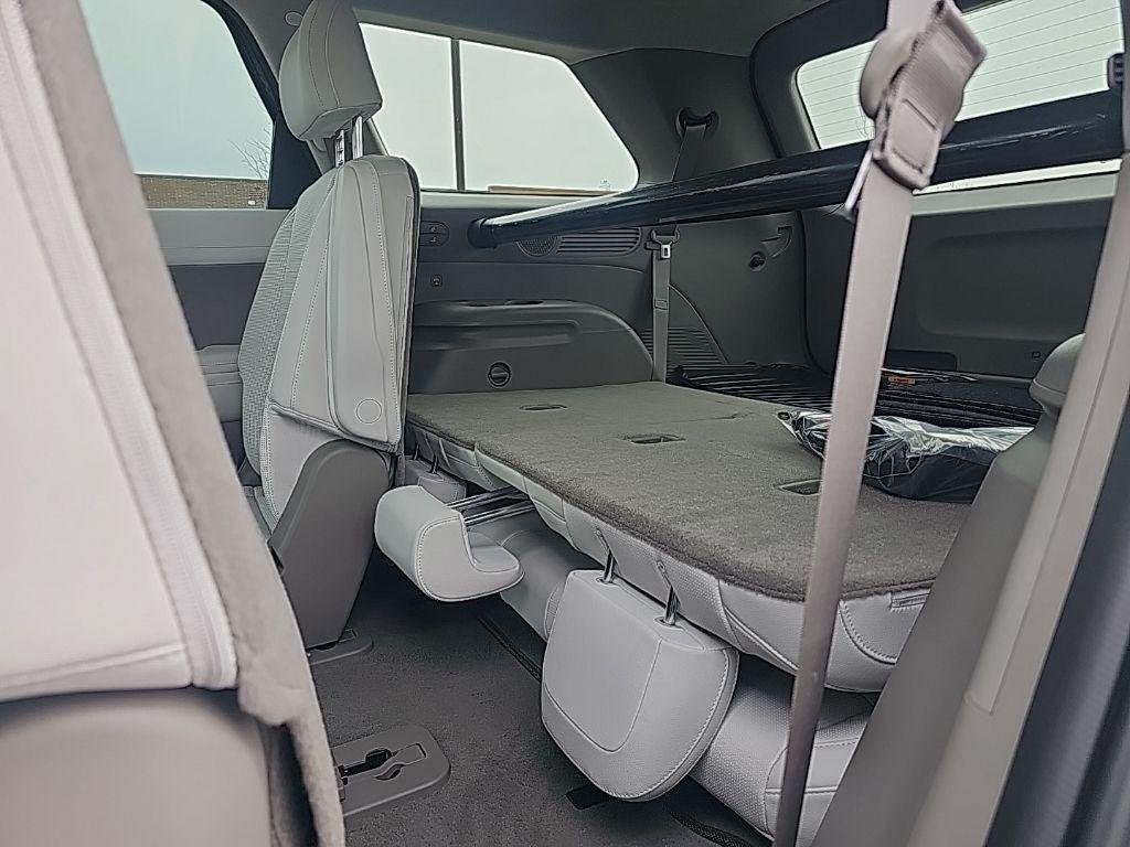 New 2026 Gray Hyundai Limited AWD image 38