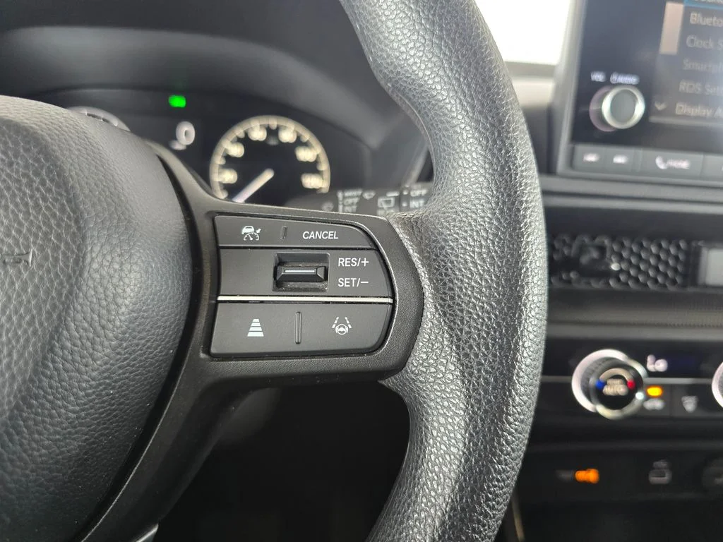 Used 2025  Honda LX image 15