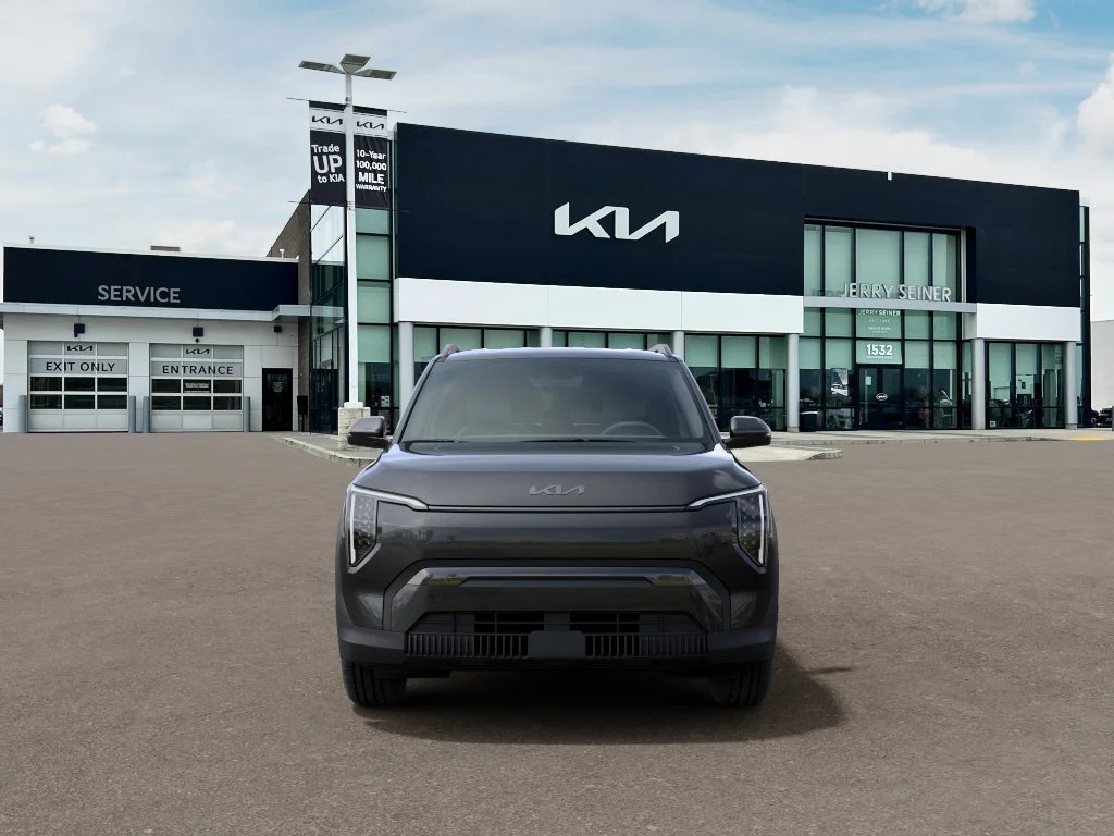 New 2027 Interstellar Gray Kia Wind image 2