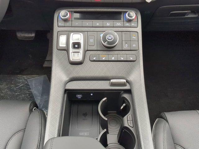 New 2024 Silver Hyundai Limited FWD image 18