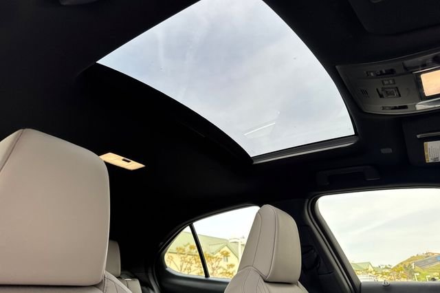 Used 2023 Silver Lexus 250h Base image 19