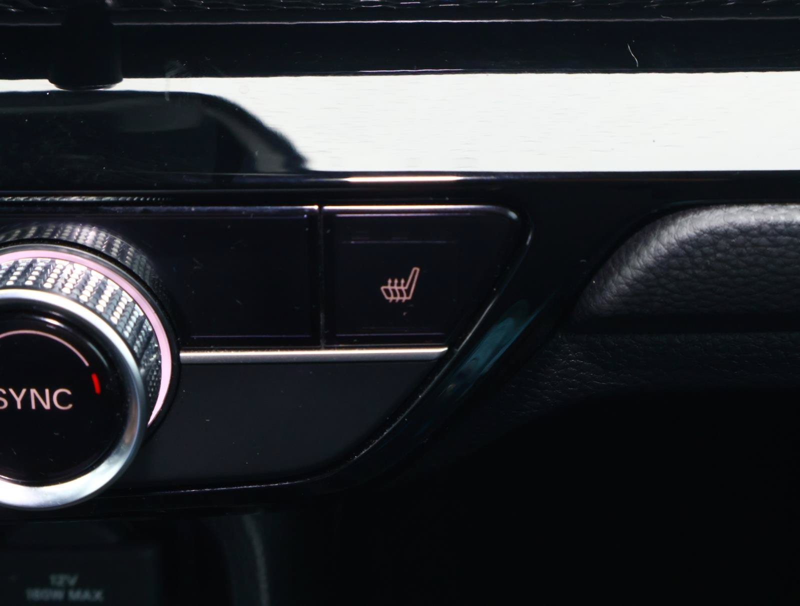 2025 Honda Civic Sport Touring - Photo 25