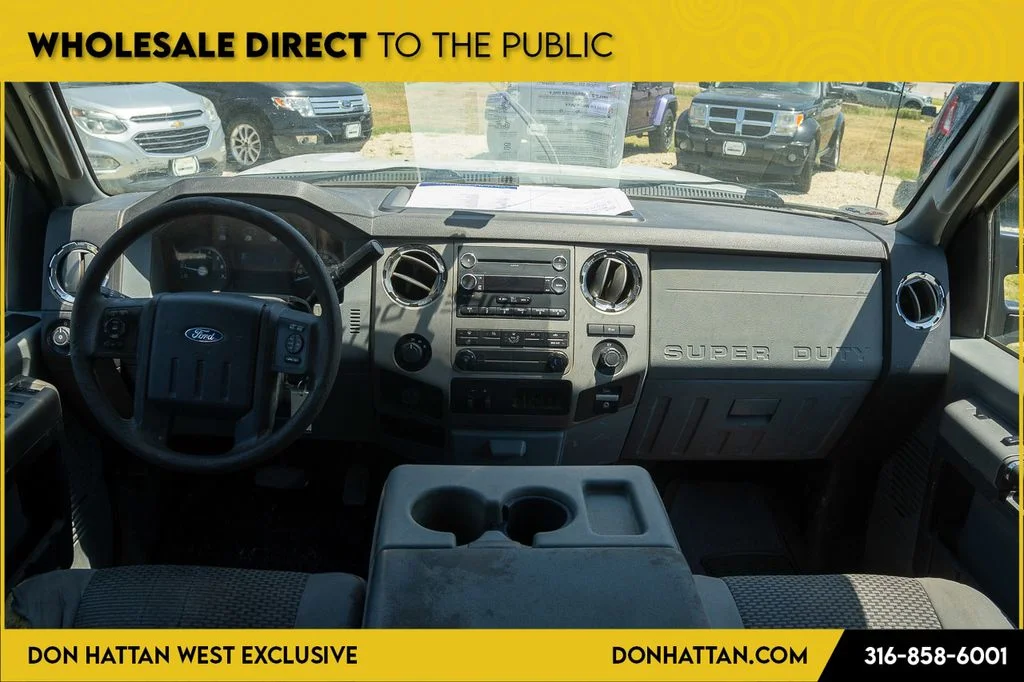 Used 2016 White Ford XLT image 4