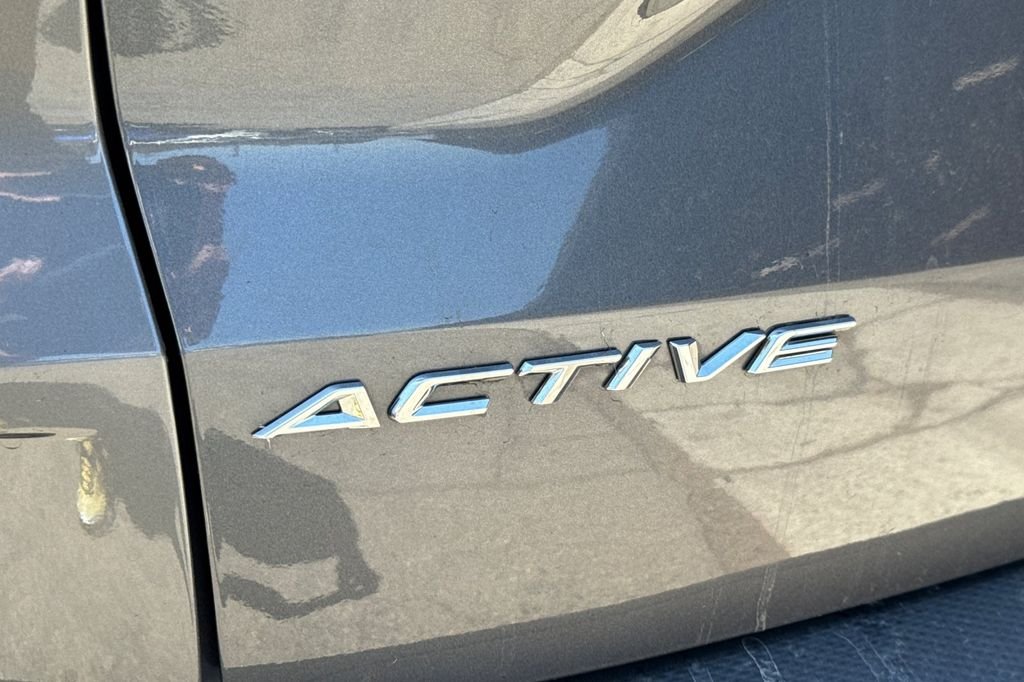 Used 2024 Gray Ford Active image 9