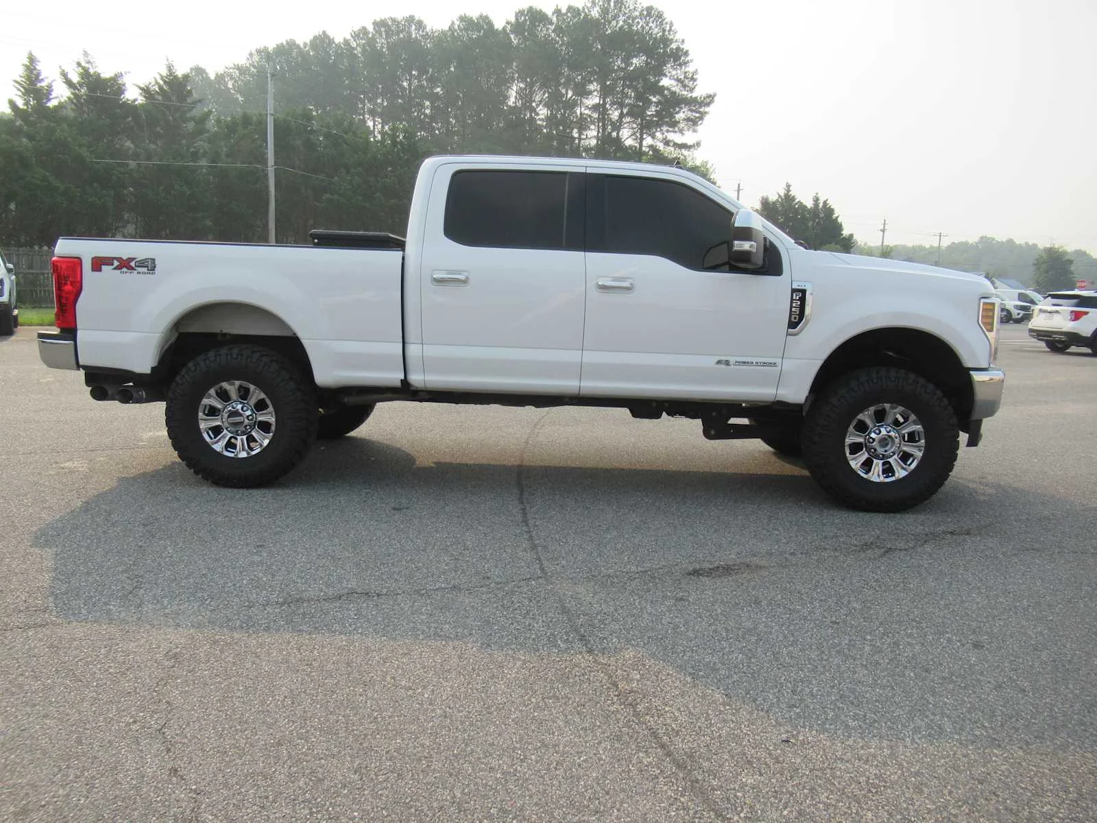 Used 2019 Oxford White Ford XLT image 4