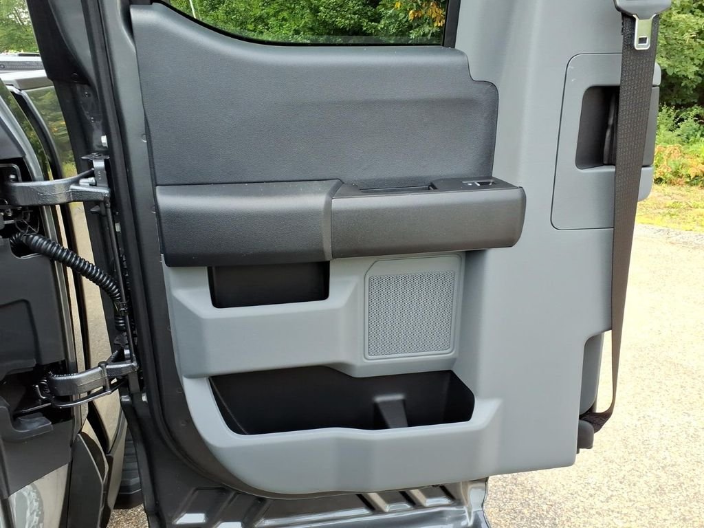New 2026 Carbonized Gray Metallic Ford F-350® XLT image 19
