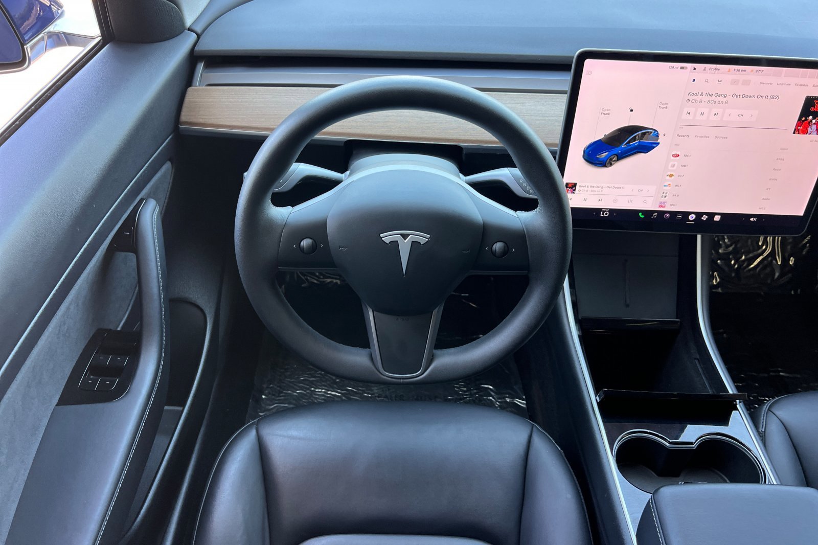 Used 2020 Deep Blue Metallic Tesla Standard Range Plus image 14