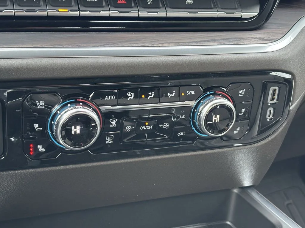 2026 GMC Sierra 1500 SLT - Photo 25