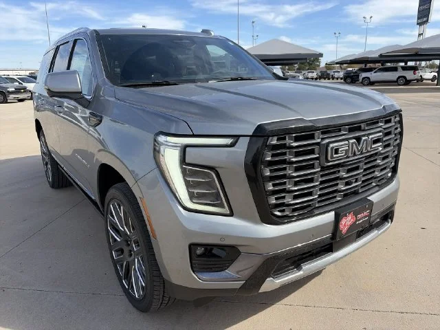 New 2027 Silver GMC Denali Ultimate image 10