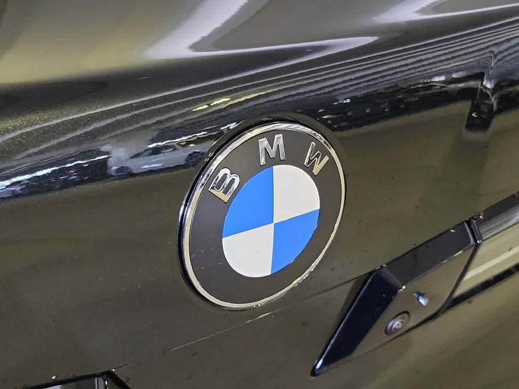 New 2027 Black Sapphire Metallic BMW  image 5