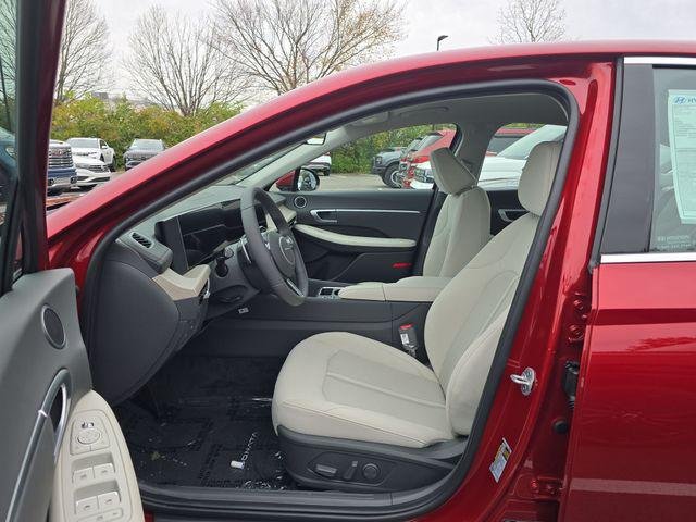 New 2025 Red Hyundai SEL image 11