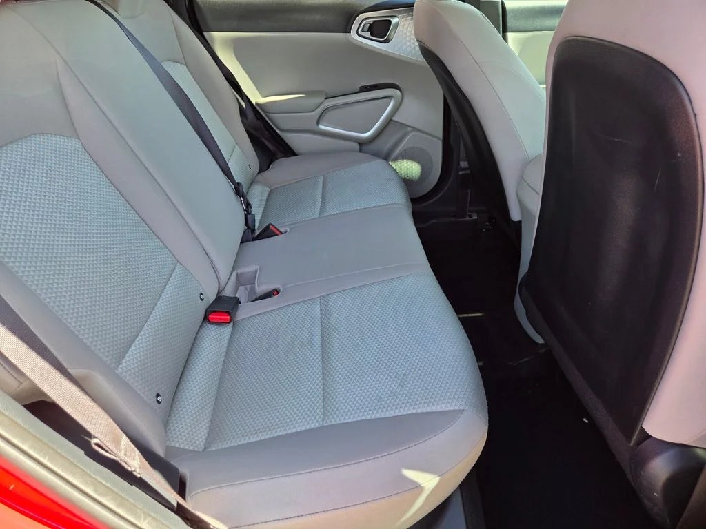 2023 Kia Soul LX - Photo 17