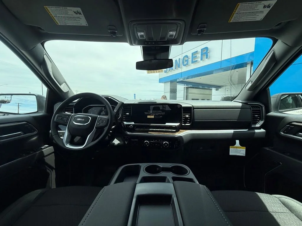 New 2026 Summit White GMC Elevation image 18
